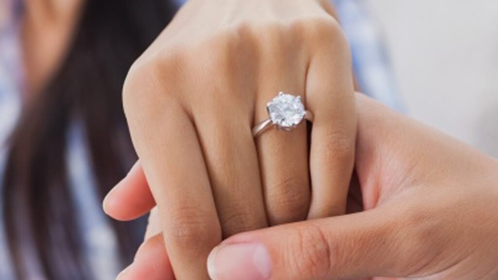 29 year old Jenny dreamt of swallowing her engagement ring, woke up realizing she actually did.