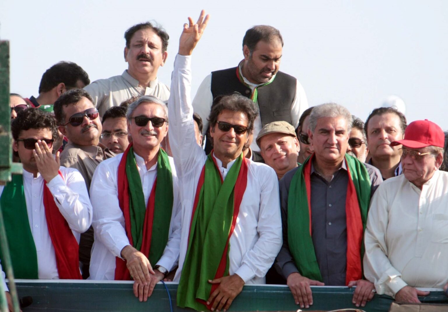 A strategy committee without a strategy