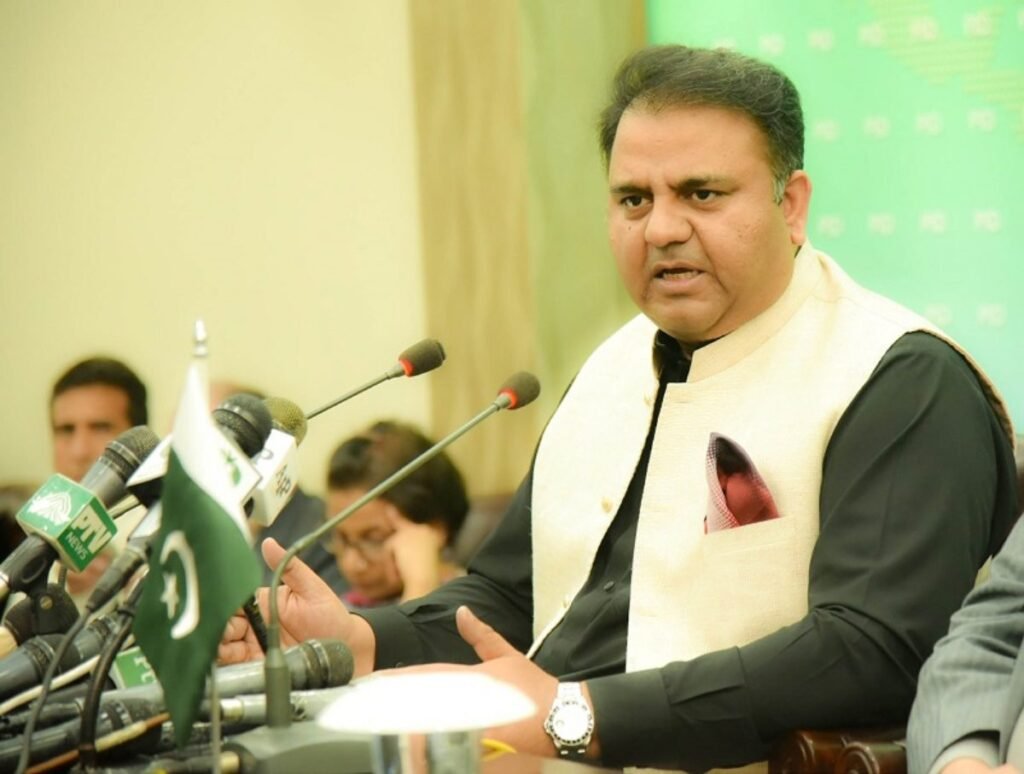IHC suspends ECP’s arrest warrants against Fawad Chaudhry in contempt case