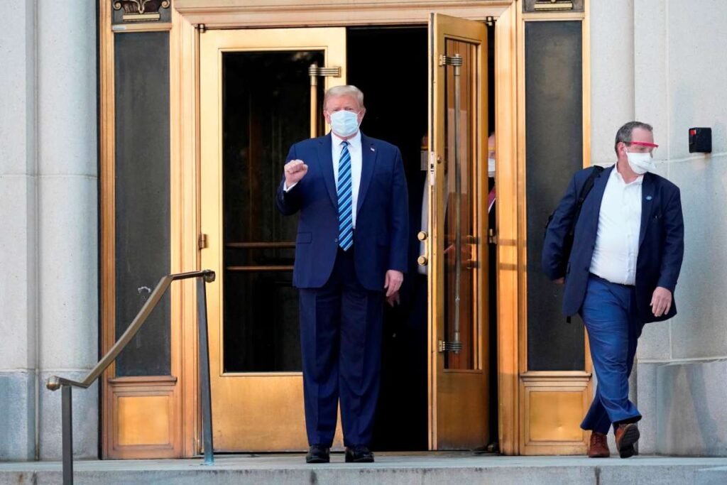 Trump returns to White House from hospital