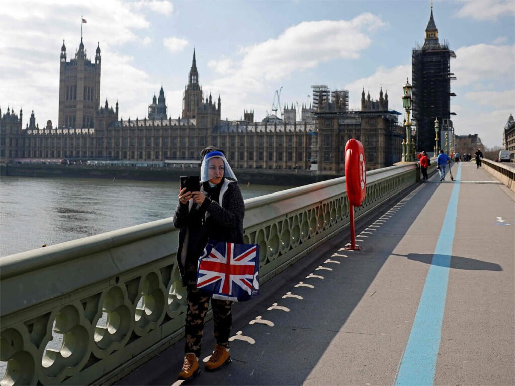 Let’s Go To UK In October for Vacations; Corona-Free Britain by August: Expert