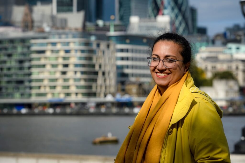 Driver’s Son Sadiq, Teacher’s Daughter Hina Ruling London: Pakistani Hina Bukhari elected to London Assembly
