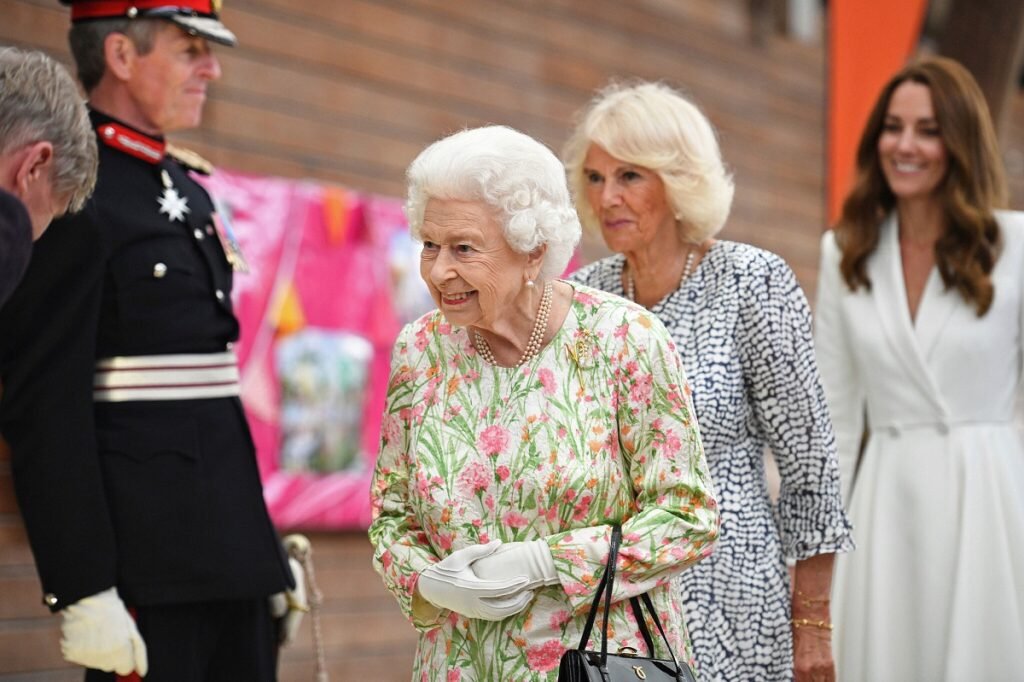 Queen Loves the Rich Nation’s Environment: Queen Elizabeth hosts a reception for G7 leaders