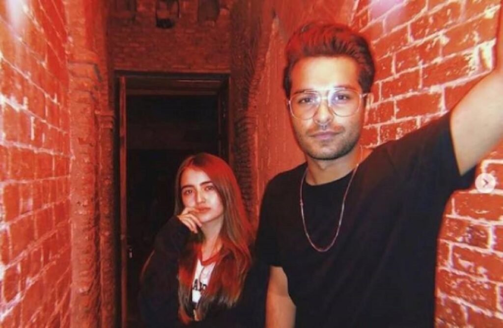 Asim Azhar Breaks silence upon his engagement rumors with Merub Ali and Fake Fan messages