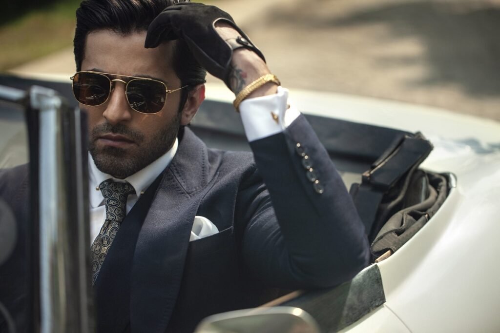 Sheheryar Munawar takes the director’s seat with Prince Charming