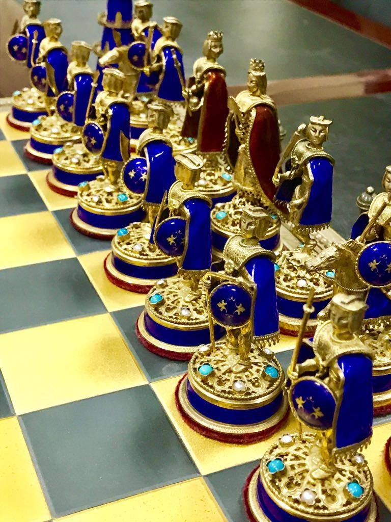 Iraq gets back 17000+ ancient artifacts stolen by Americans