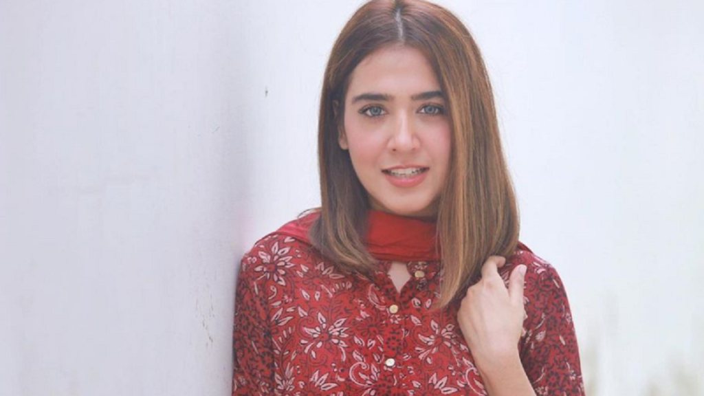 Mansha Pasha shares she’s bouncing back from an ‘extreme illness’