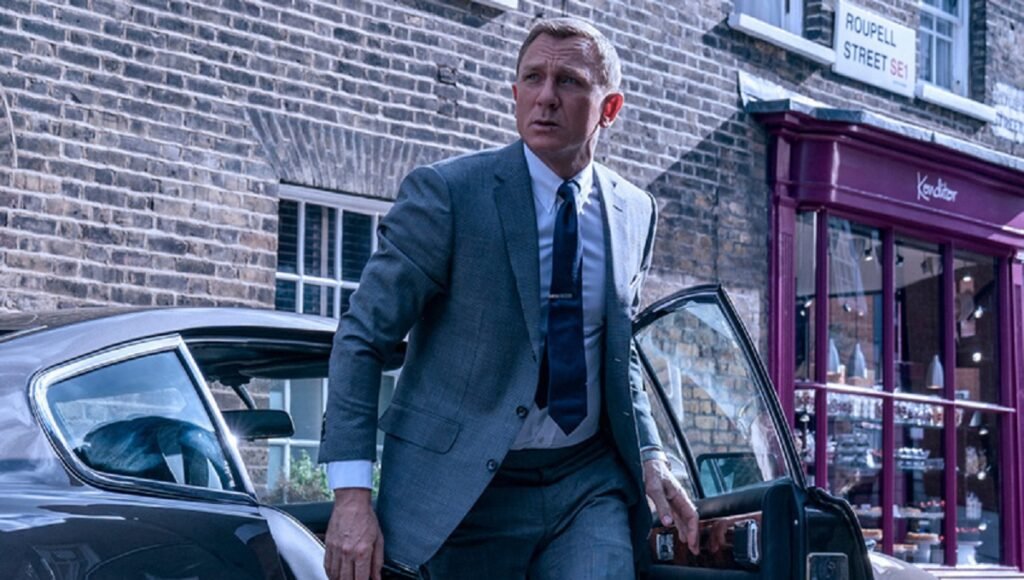 ‘Massively grateful’ Daniel Craig bids farewell to James Bond