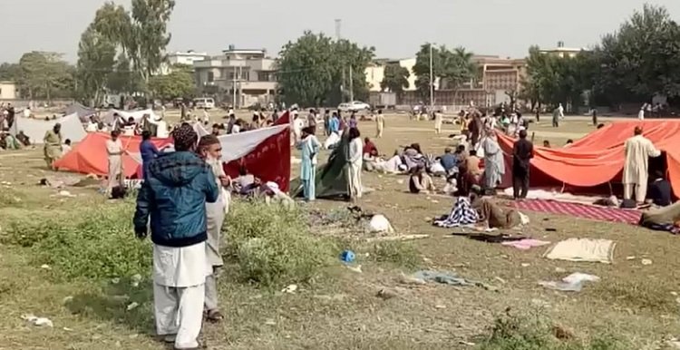 TLP vows to advance march from gujrat if saad rizvi was not released by monday