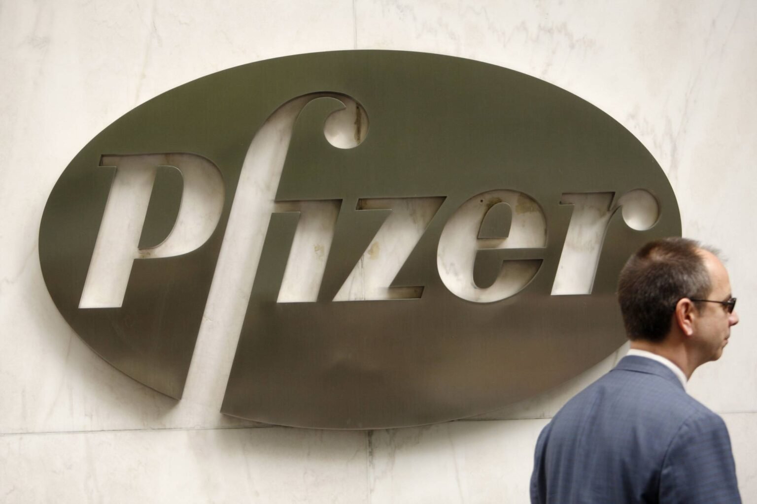 Pfizer files for US authorisation of promising Covid-19 antiviral pill