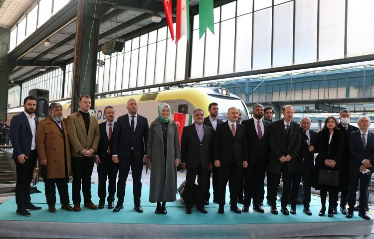Islamabad-Tehran-Istanbul goods train reaches ankara amid warm welcome ceremony