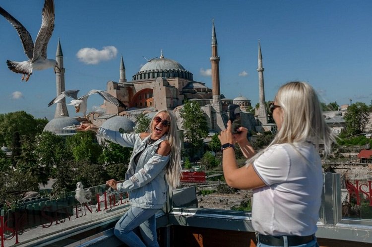 Turkey generates record $24.5 billion from tourism in 2021, double than 2020 income