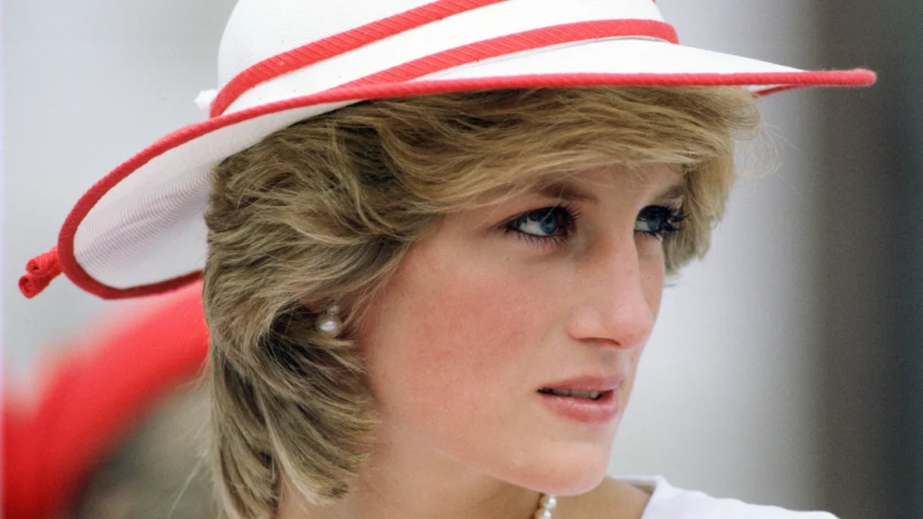 Princess Diana Predicted A Car Accident 2 Years Before Her Death In A Mysterious Death Note