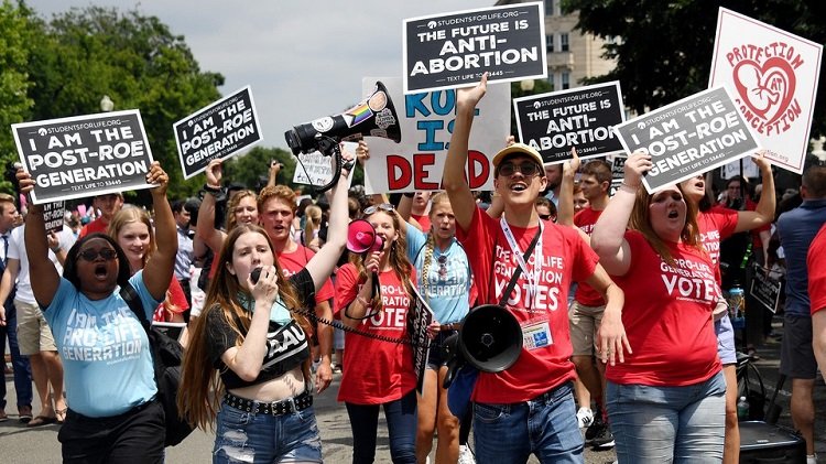 Biden signs order allowing women to get Medicaid care for abortion in any state