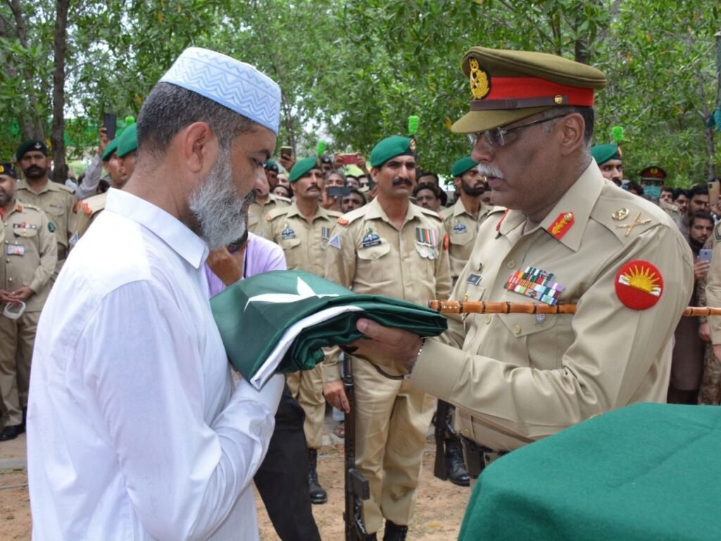 COAS attends funeral prayers for soldiers who died in a helicopter crash