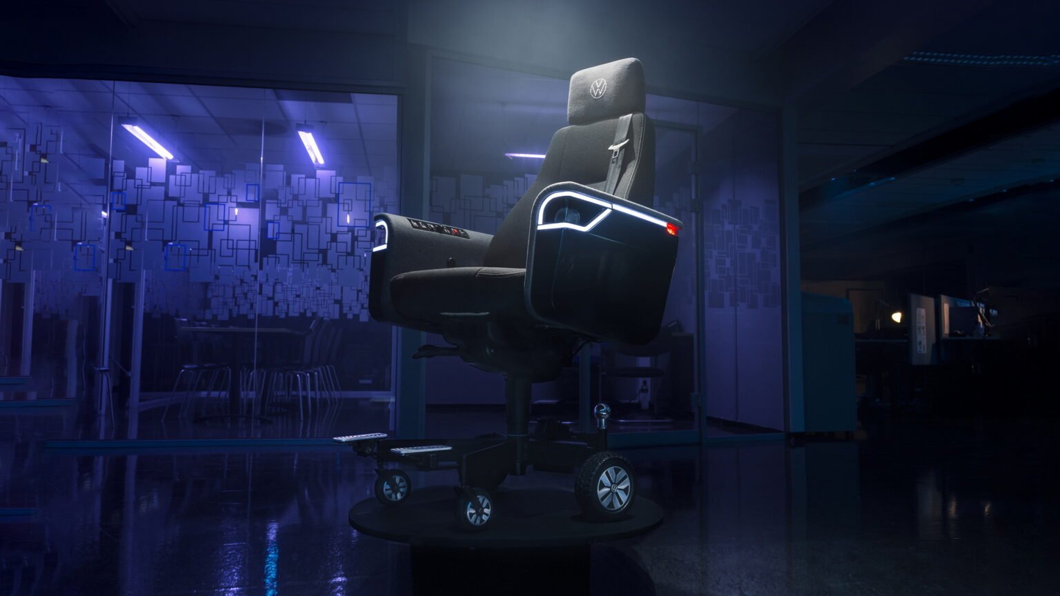 WATCH: Volkswagen Chair Amazing Features, Is this a Piece From the Future?