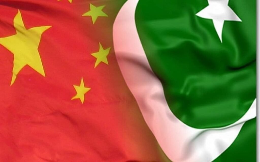 Pakistani And Chinese Finance Ministers Hold Talks on Bilateral Cooperation