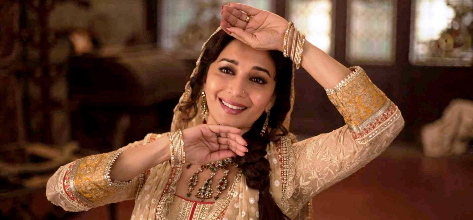 Top 10 iconic dance moves of Madhuri Dixit
