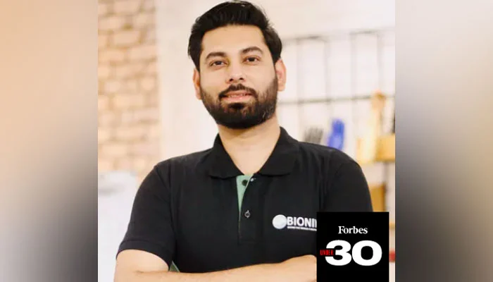 Anas Niaz founded the social venture Bioniks in 2016 with the objective of creating affordable bionic arms. 