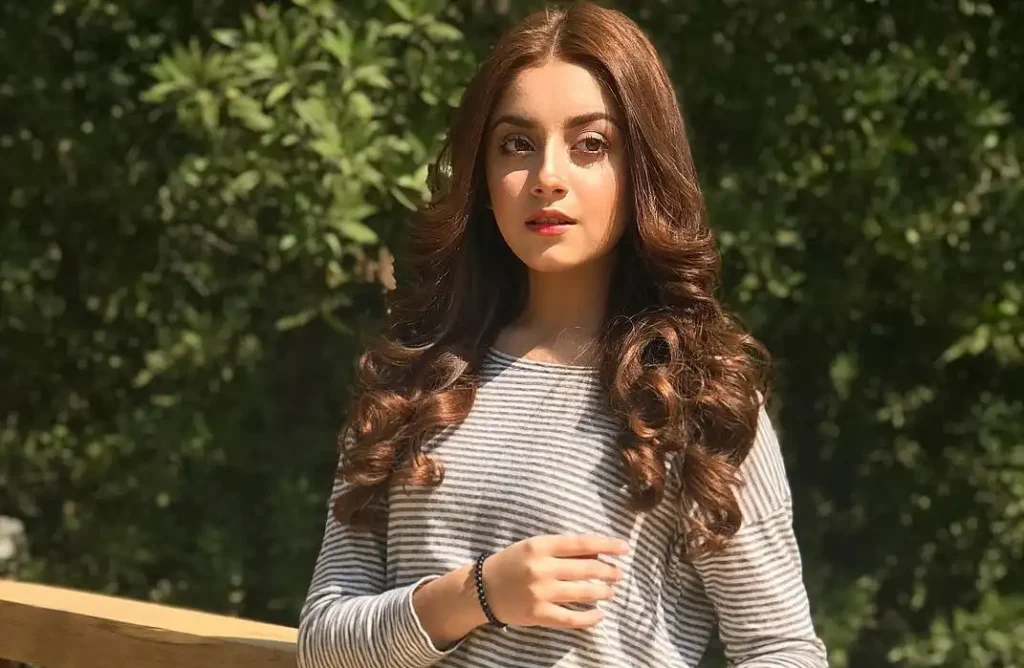 Alizeh Shah Claps Back at Critics Over Social Media Photos Actress Alizeh Shah has accused Minsa Malik of giving her death threats