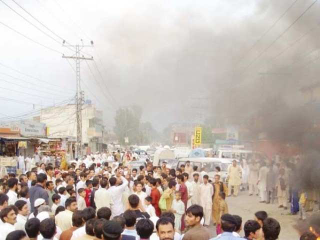 Battagram Residents Block Karakoram Highway in Protest Against Electricity Crackdown