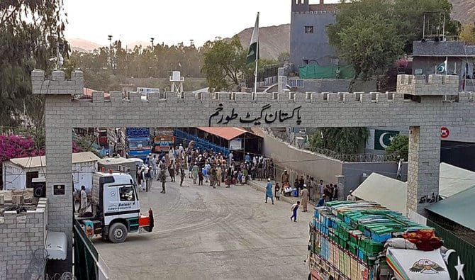 Pakistan Resumes Afghan Transit Trade After Ceasefire Accord Enhanced Security and Monitoring Officials stated that images of all vehicles crossing into Afghanistan will be recorded for monitoring and documentation. Security measures have been tightened to ensure every consignment passes through strict screening procedures.