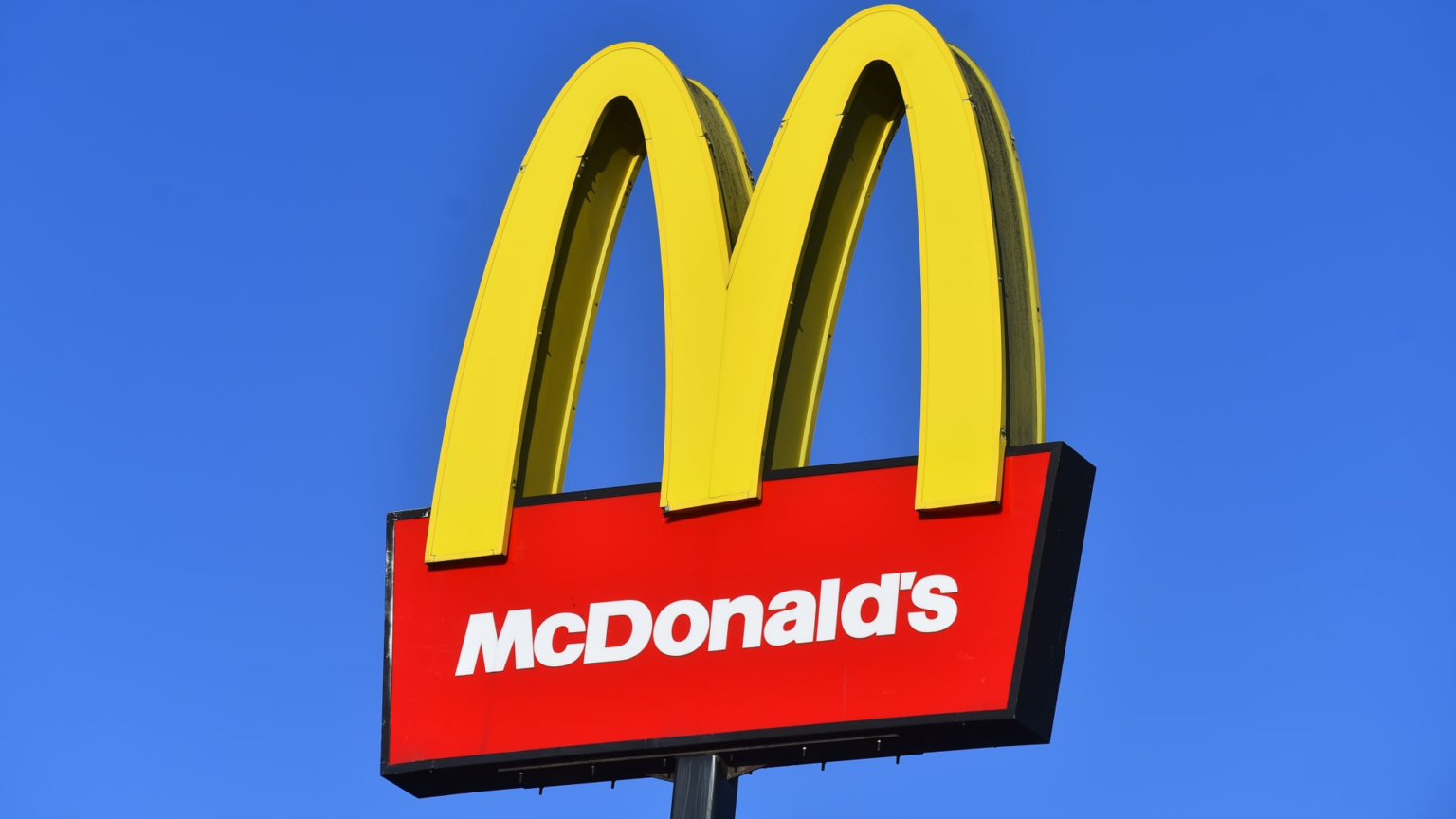 McDonald’s Pakistan Distances Itself from McDonald’s Israel Amid Controversy
