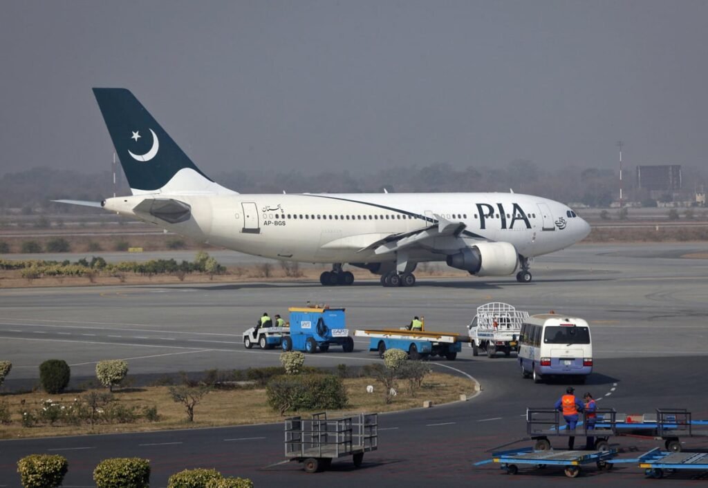 Two PIA Flight Attendants Go Missing in Toronto