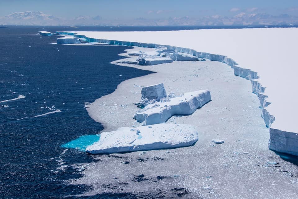 Giant Iceberg Detaches, Drifts into Southern Ocean Waters