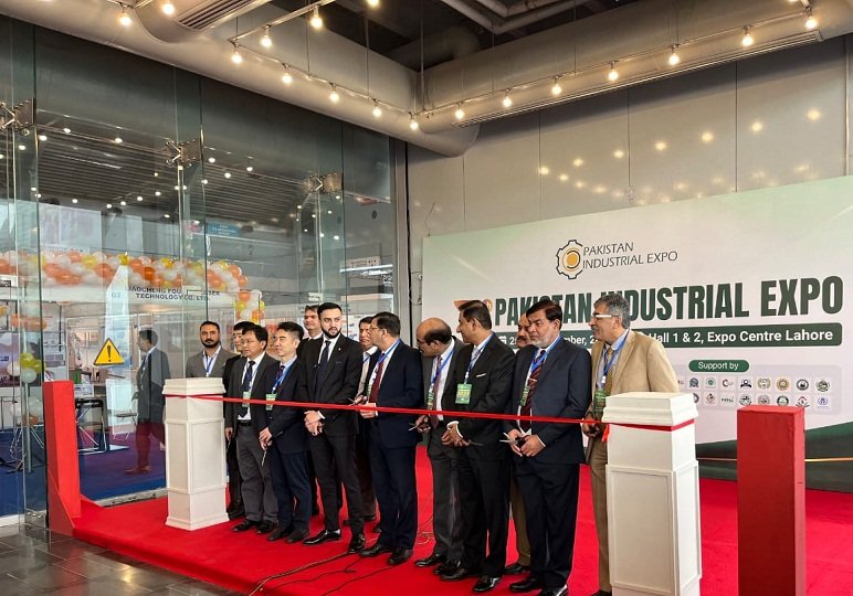 About 100 Chinese companies are participating in the 7th Pakistan Industrial Expo in Lahore