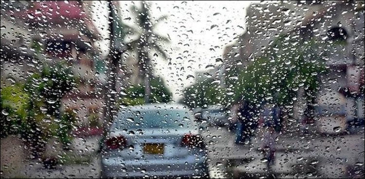PMD Forecasts Light Rain in Karachi, Fog and Smog Across Sindh