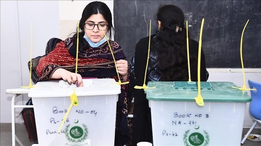 election season enters final stretch in divided Pakistan