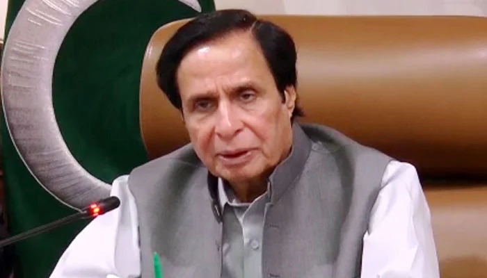 Elahi Alleges: Nawaz Sharif ‘Trapped’ by Shehbaz in Political Maneuvering