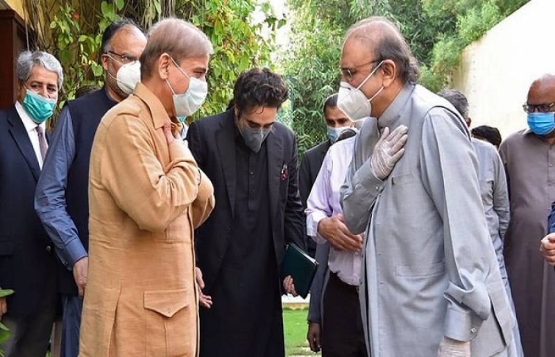 At least 18-20 newly-elected MNAs assure support to PML-N and PPP