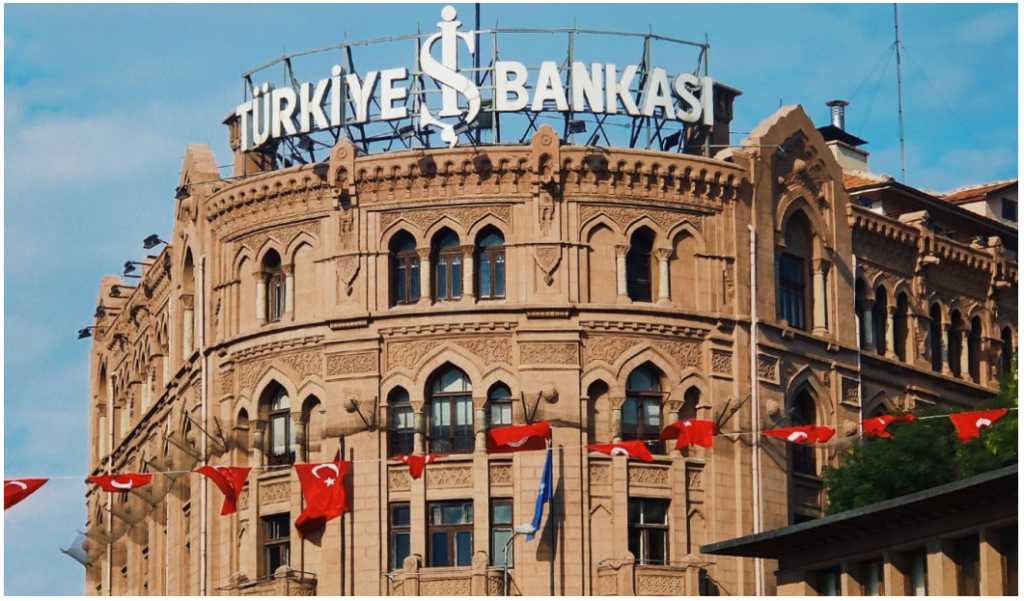 Turkish Banks Close Russian Corporate Accounts Amidst US Threats of Secondary Sanctions