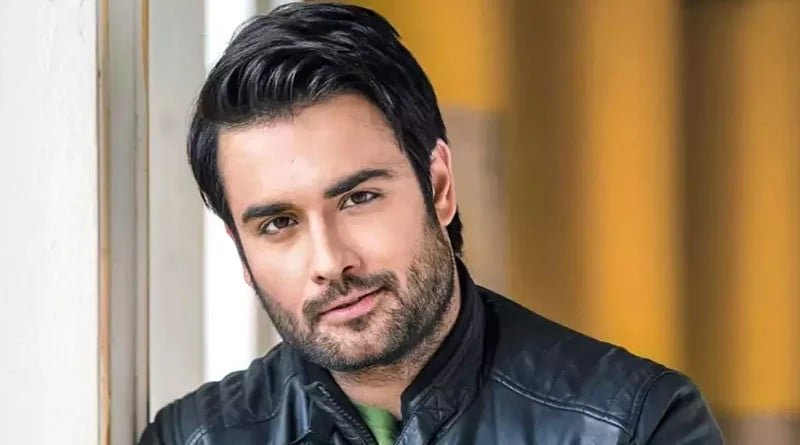 Renowned Indian Actor Embraces Islam