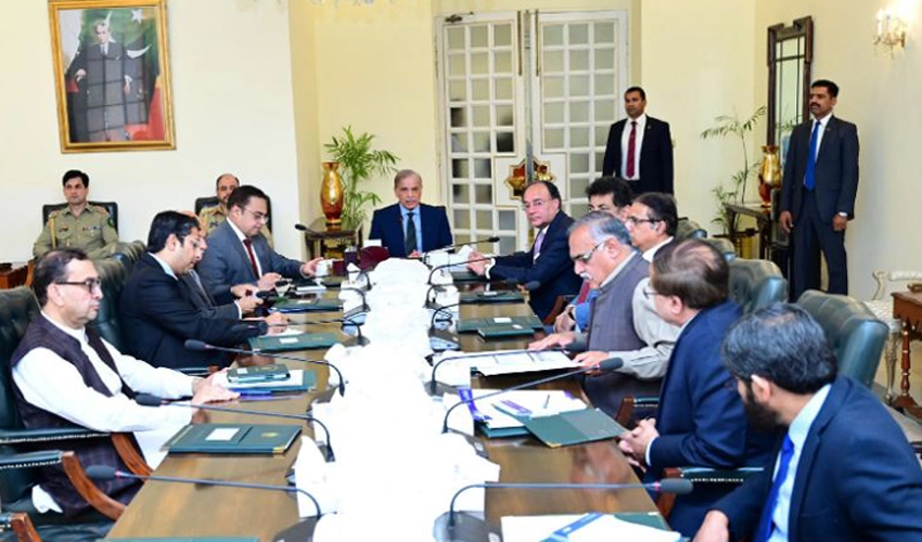 PM Shehbaz Urges Swift Action Against Tax Defaulters and Evaders