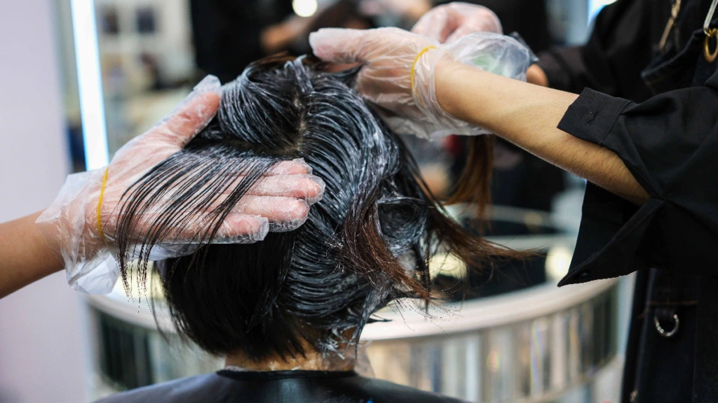 Kidney Damage Linked to Hair Treatments in Indian Woman Raises Concerns