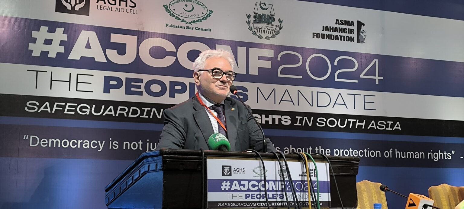 German Ambassador Firmly Responds to Gaza Protester’s Interruption at Conference Speech