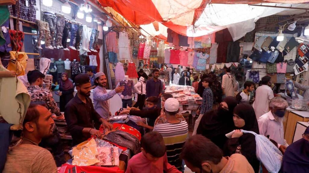 Pakistan’s Annual CPI Decreases to 20.7% in March, Reveals Latest Data