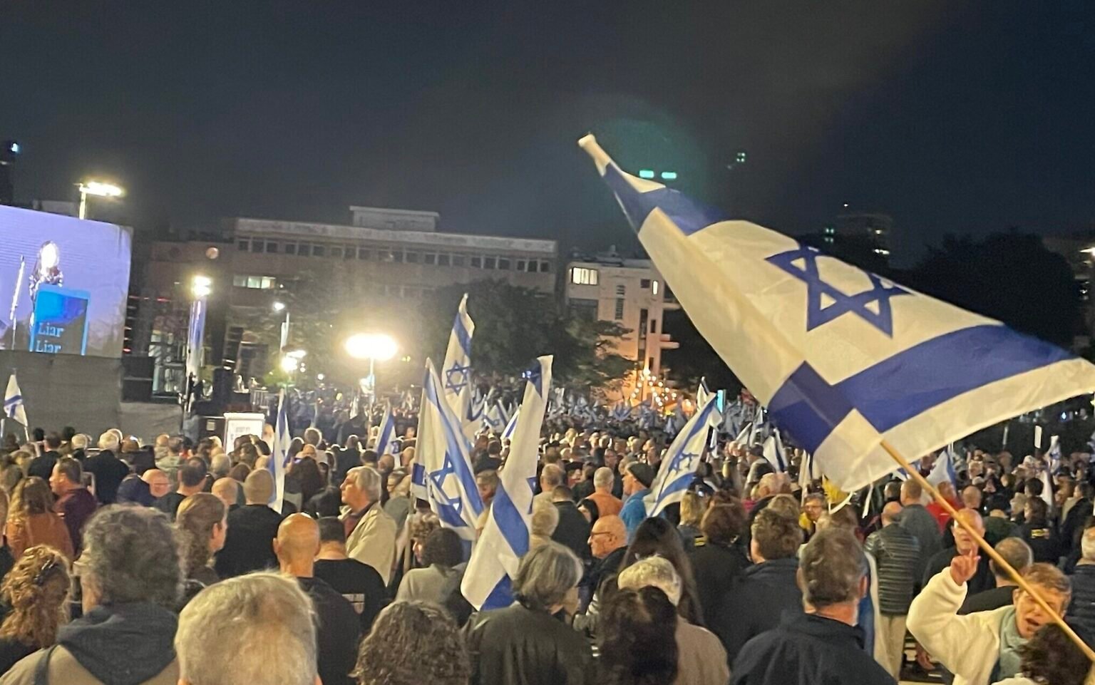 Massive Rally in Israel Calls for Fresh Elections, Criticizes Netanyahu’s Government