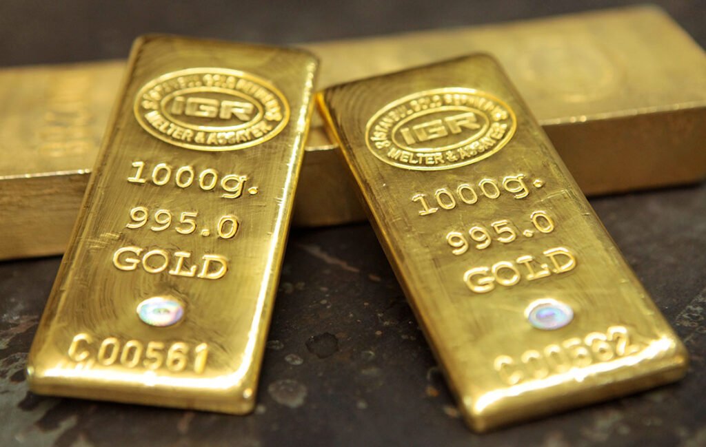 Gold worth billions smuggled to UAE each year: Report