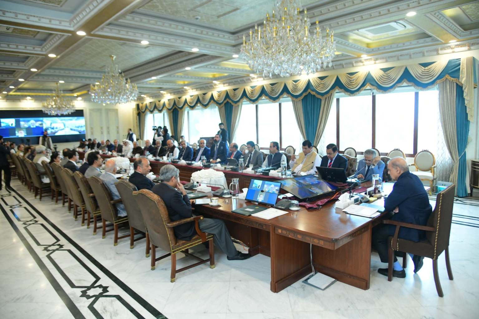 Energy Sector Boost: Petroleum and Gas Companies Announce $5 Billion Investment in Pakistan