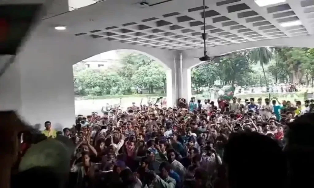 Bangladesh’s Chief Justice Resigns Following Massive Protests Outside Supreme Court