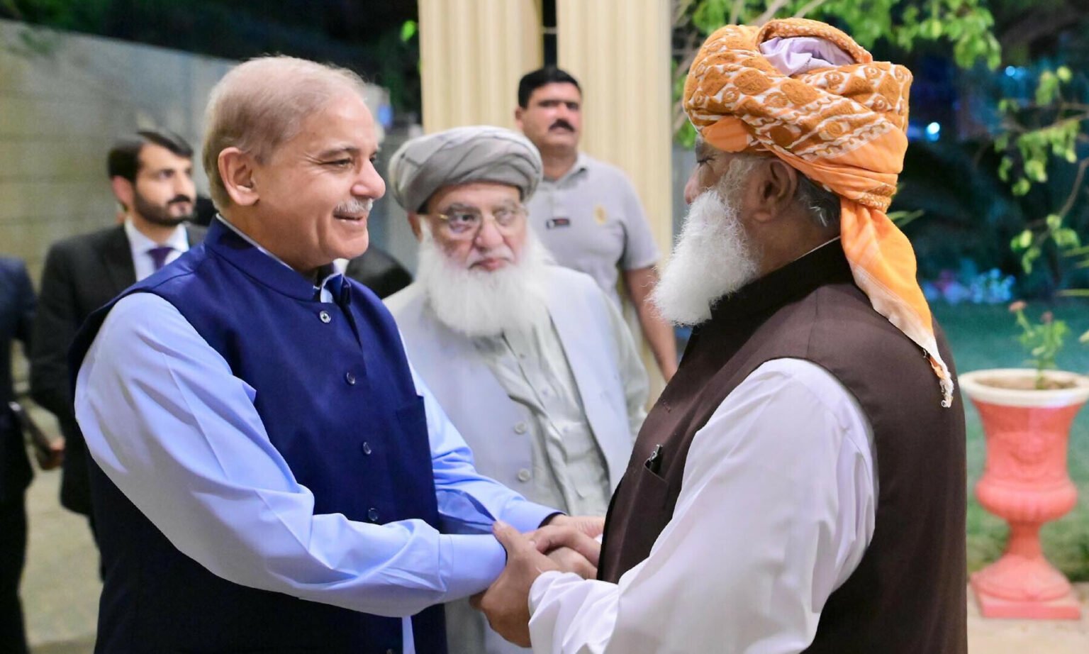 Shehbaz Seeks Fazl’s Support as PTI and JUI-F Form Parliamentary Alliance