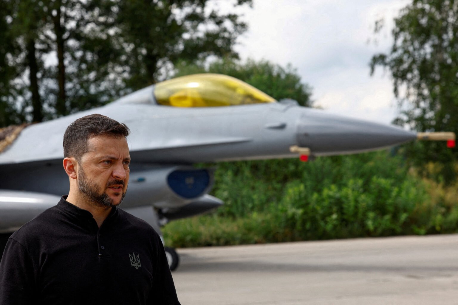 Leading Ukrainian pilot killed in F-16 crash during Russian attacks