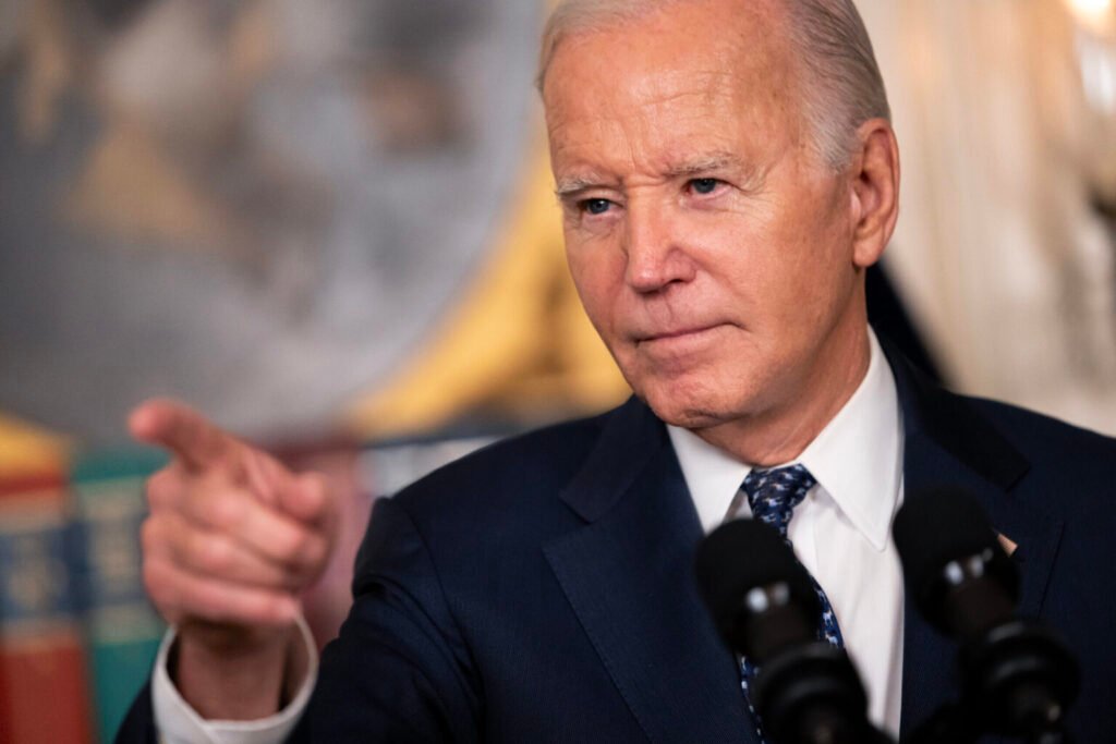 Biden Officials Consider Stricter Asylum Ban