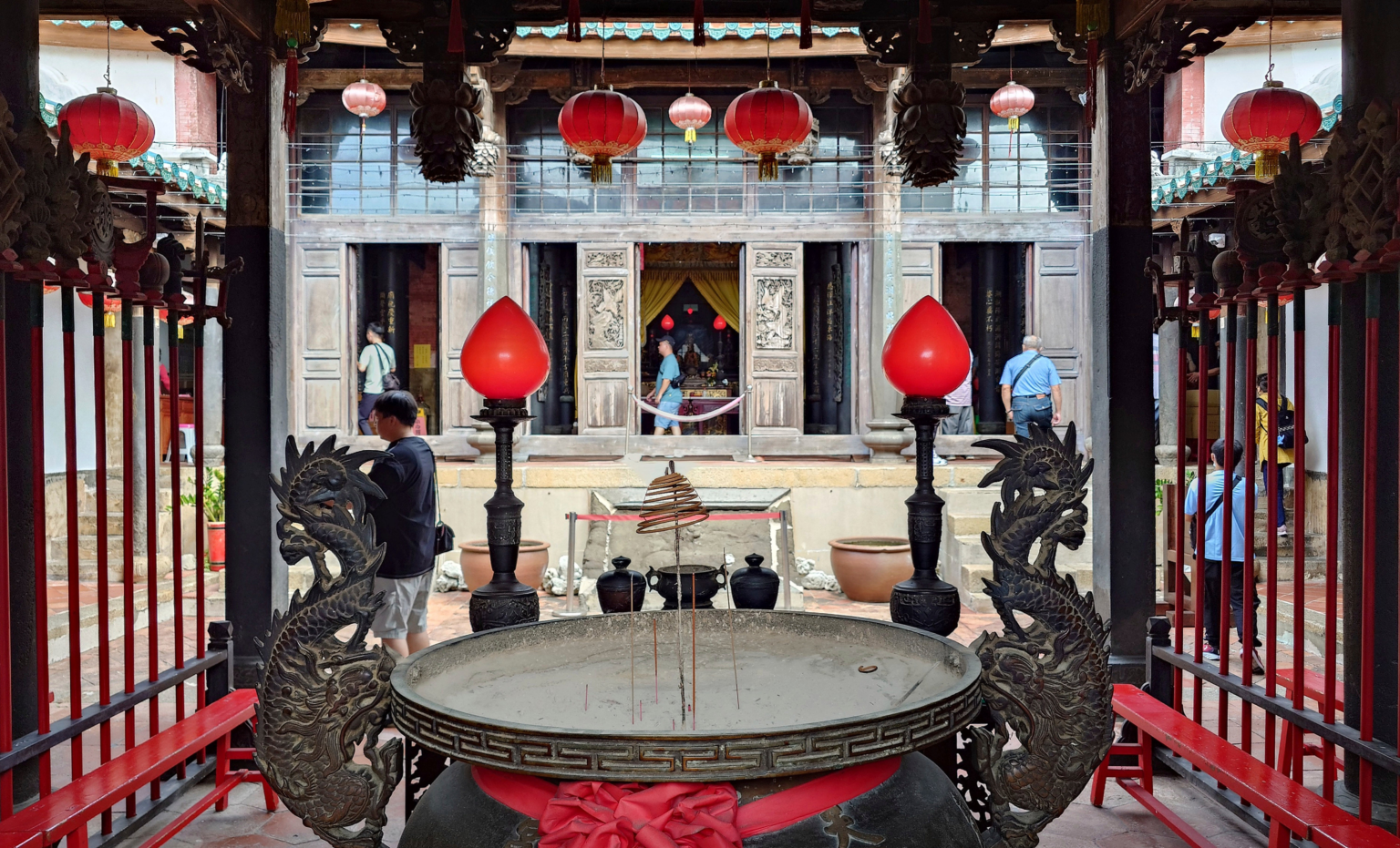 Taiwan Seeks IMF Membership for Economic Defense Against China