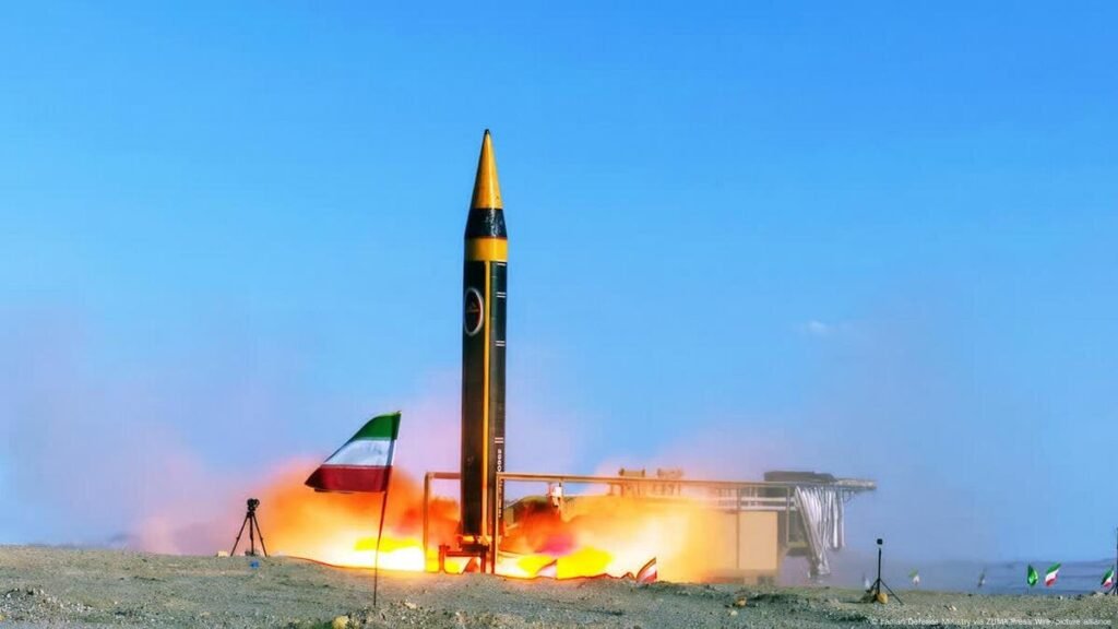 Watch live the Hypersonic Missiles of Iran are hitting targets in Tel Aviv