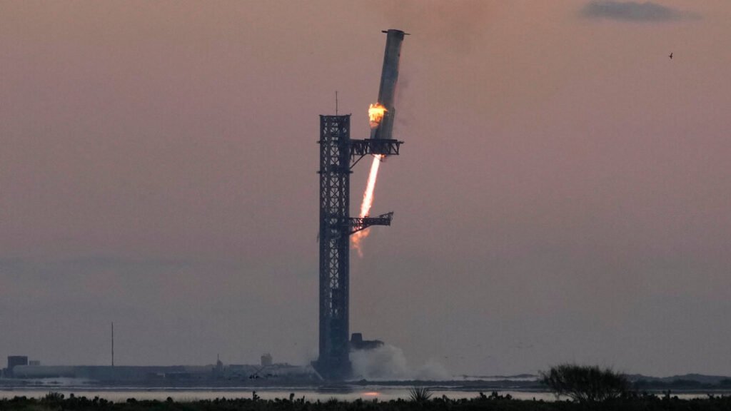 SpaceX’s Starship Explodes Mid-Flight, Scattering Debris Over the Caribbean